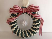 クラフトバンドでクリスマスリース作り